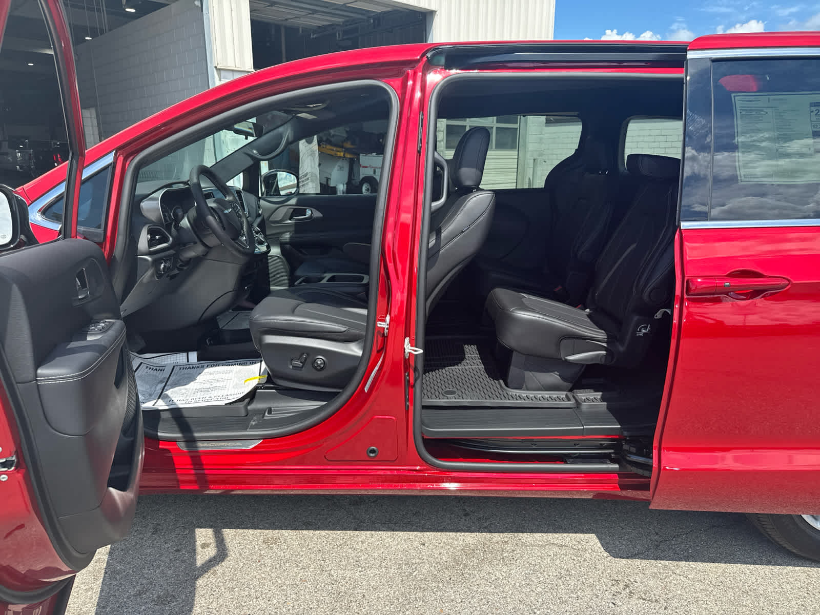 2026 Chrysler Voyager LX photo 10