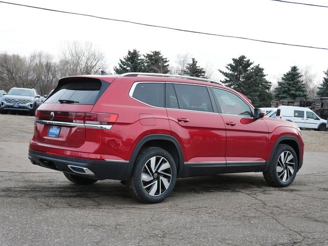 2025 Volkswagen Atlas SEL photo 2