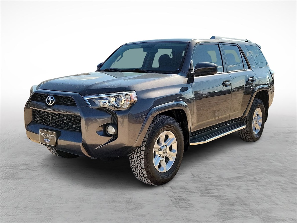 2017 Toyota 4Runner SR5 photo 5