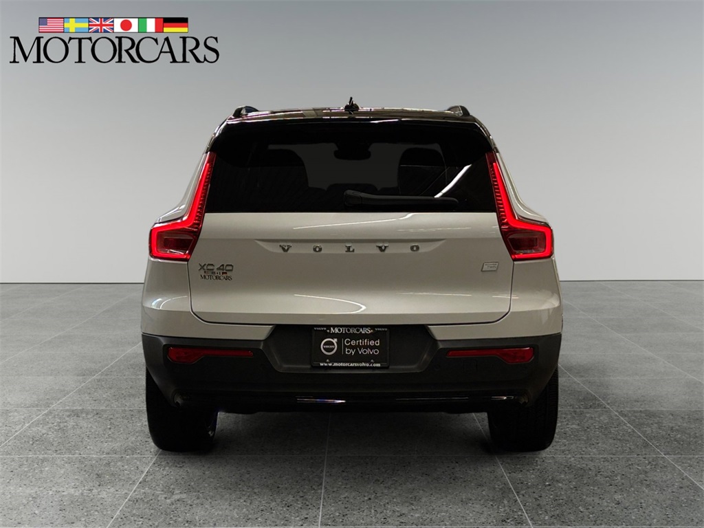2023 Volvo XC40 Recharge Twin Plus photo 3