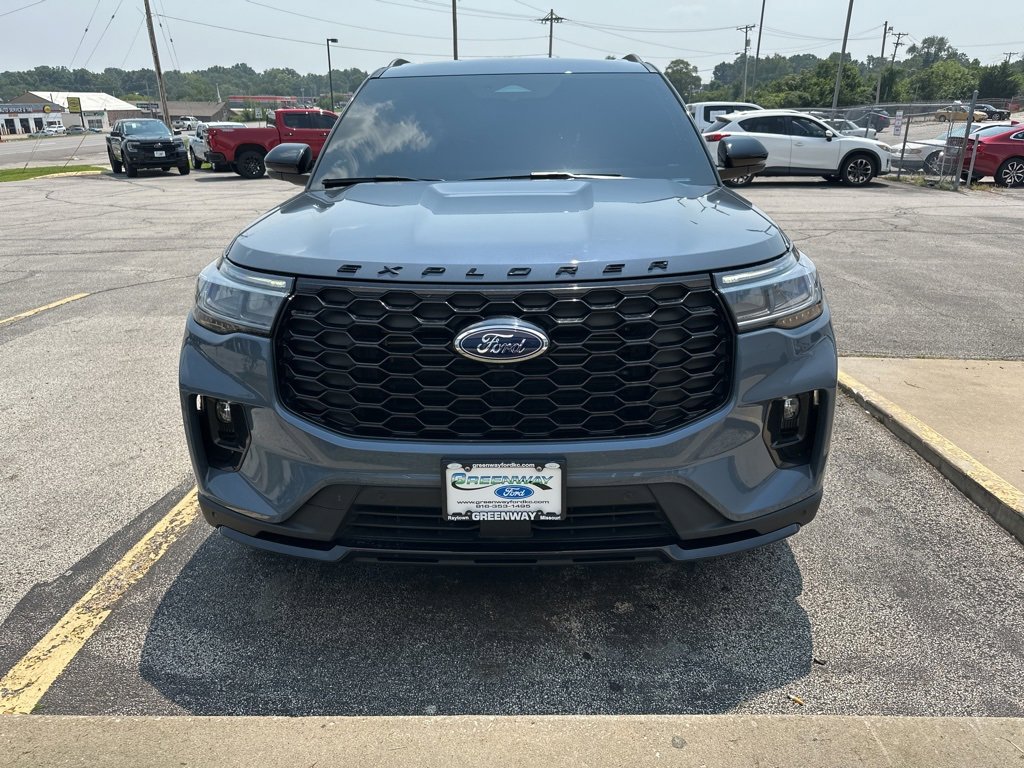 Used 2025 Ford Explorer ST-LINE with VIN 1FMUK8KH4SGA23168 for sale in Kansas City