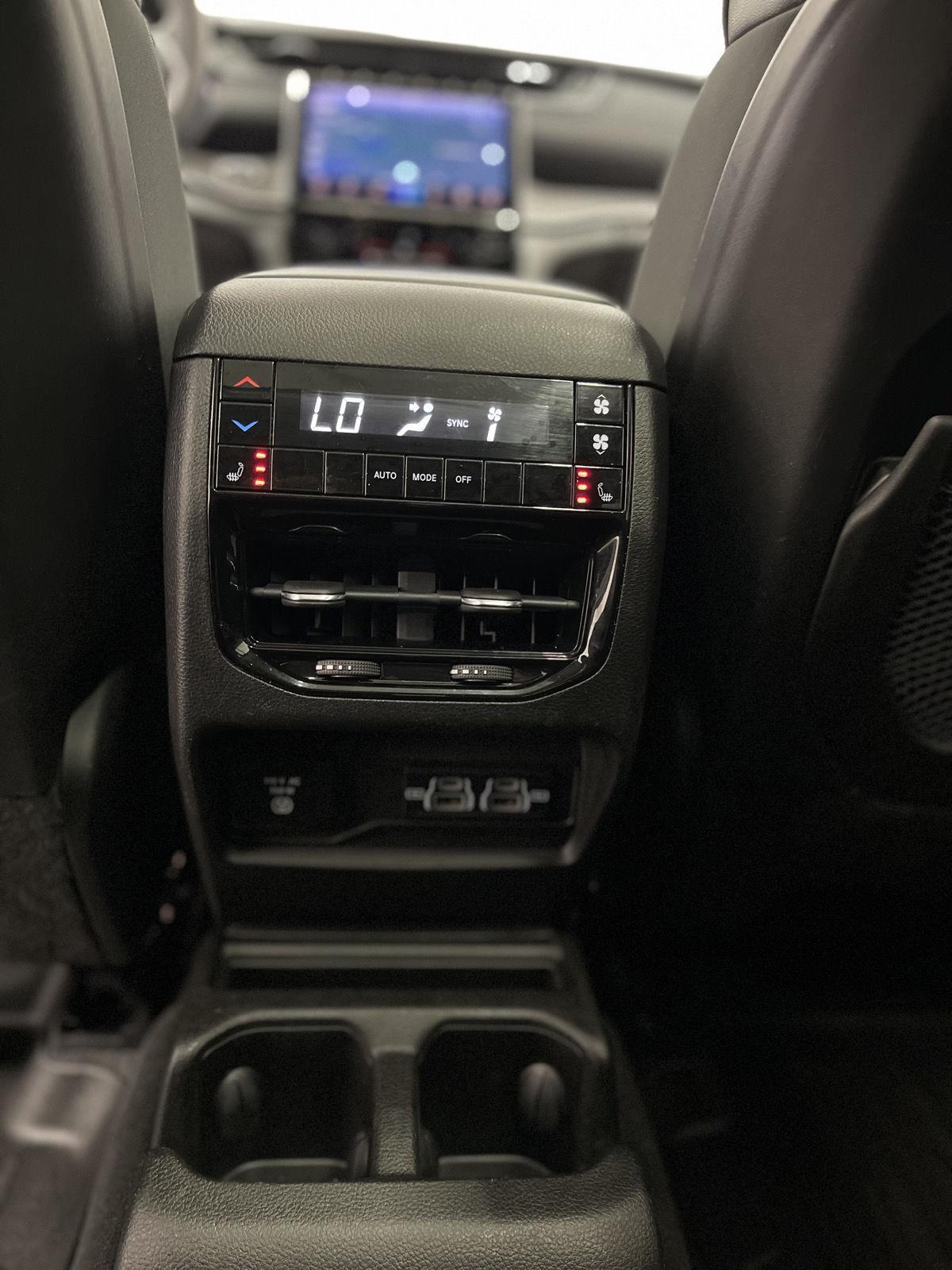 2021 Jeep Grand Cherokee Limited photo 16