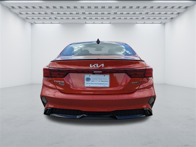 2023 Kia Forte GT-Line photo 4