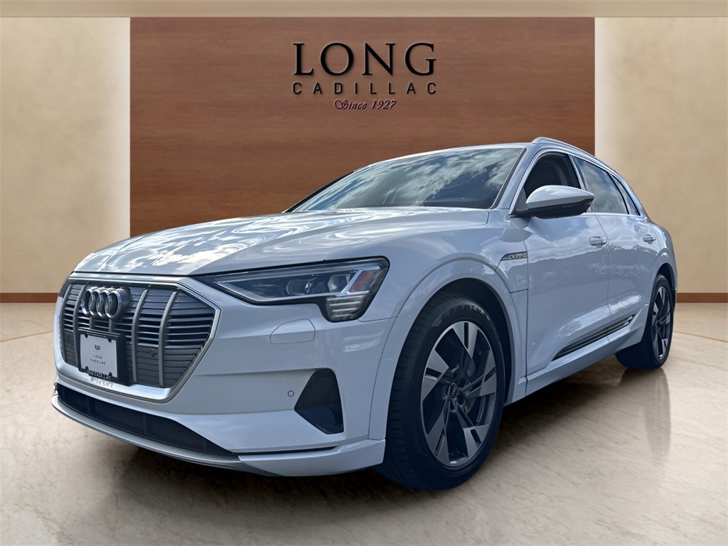 2022 Audi e-tron Premium