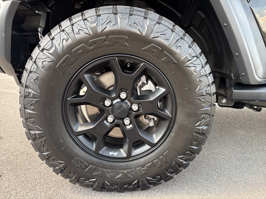 2020 Jeep Wrangler Unlimited Willys photo 13