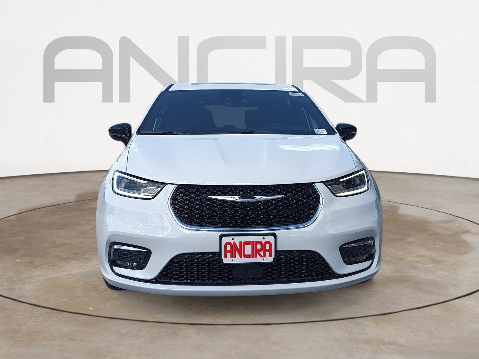 2026 Chrysler Pacifica photo 4