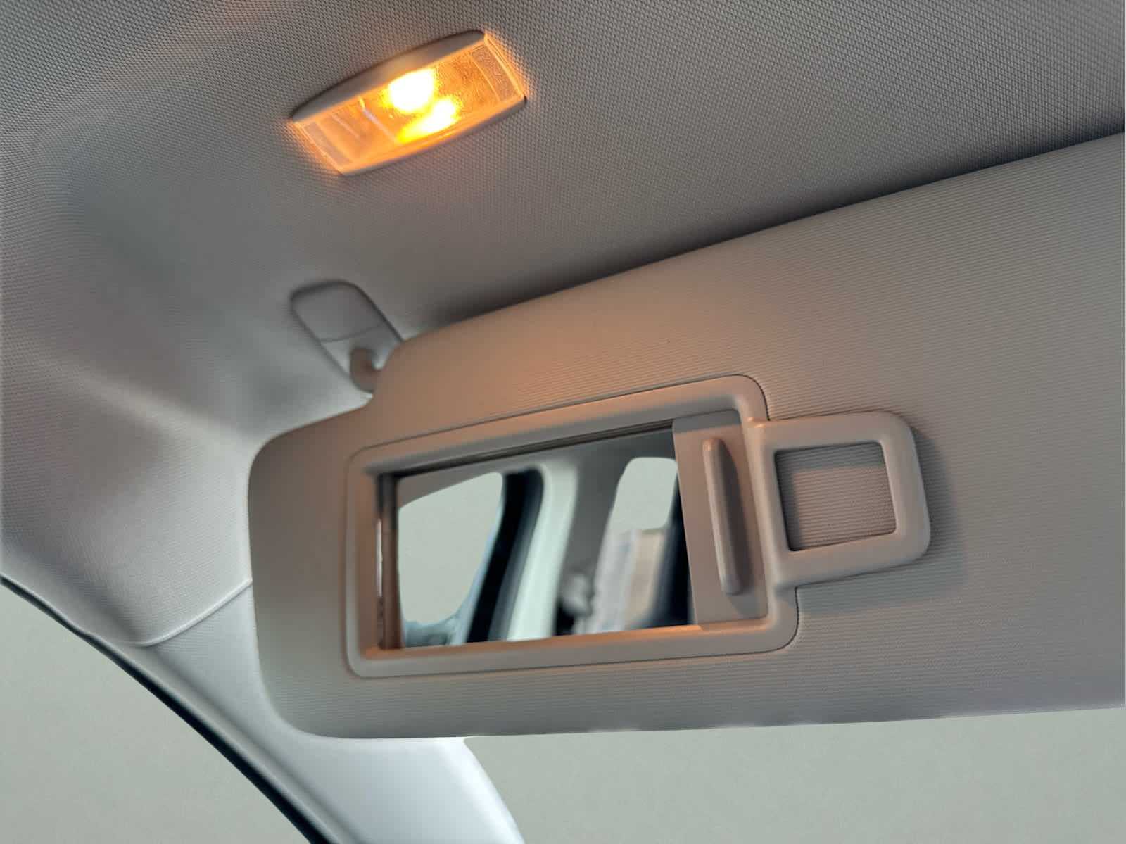 2025 Volkswagen Taos SE photo 28