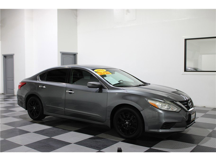 2016 Nissan Altima S