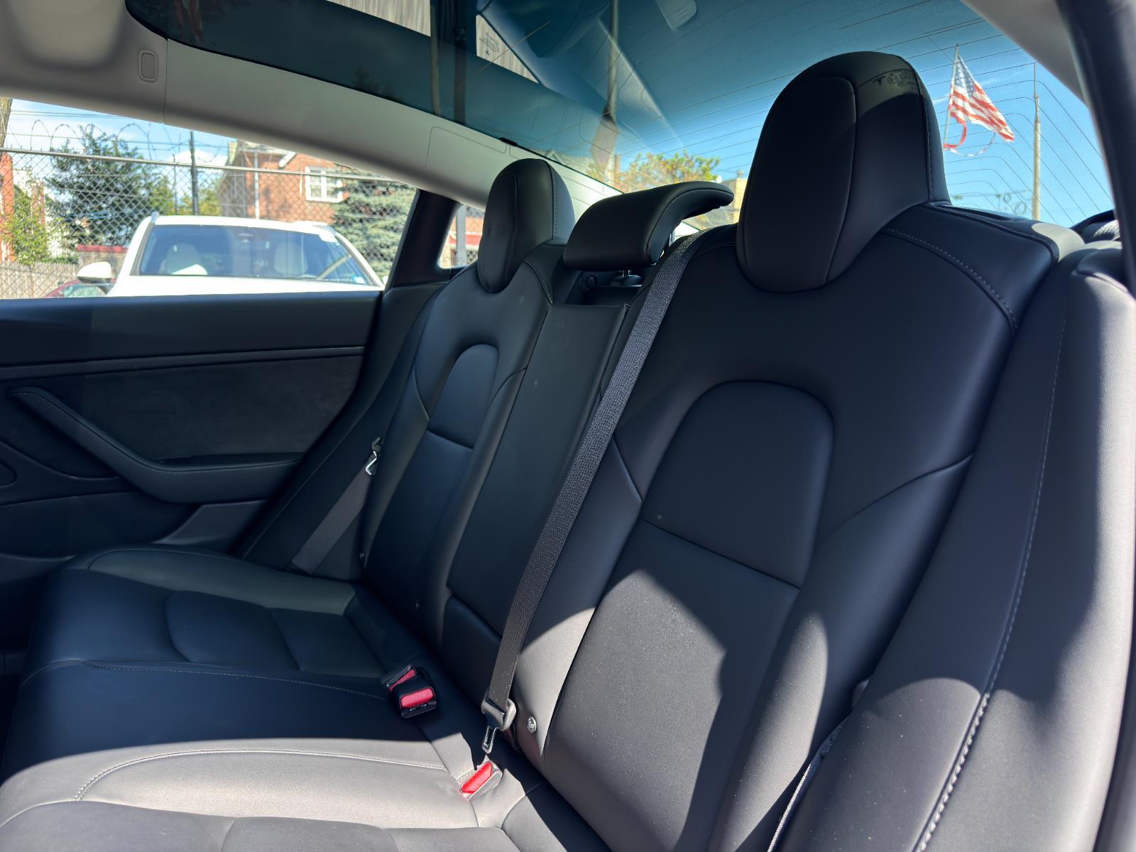 2018 Tesla Model 3 Long Range photo 18