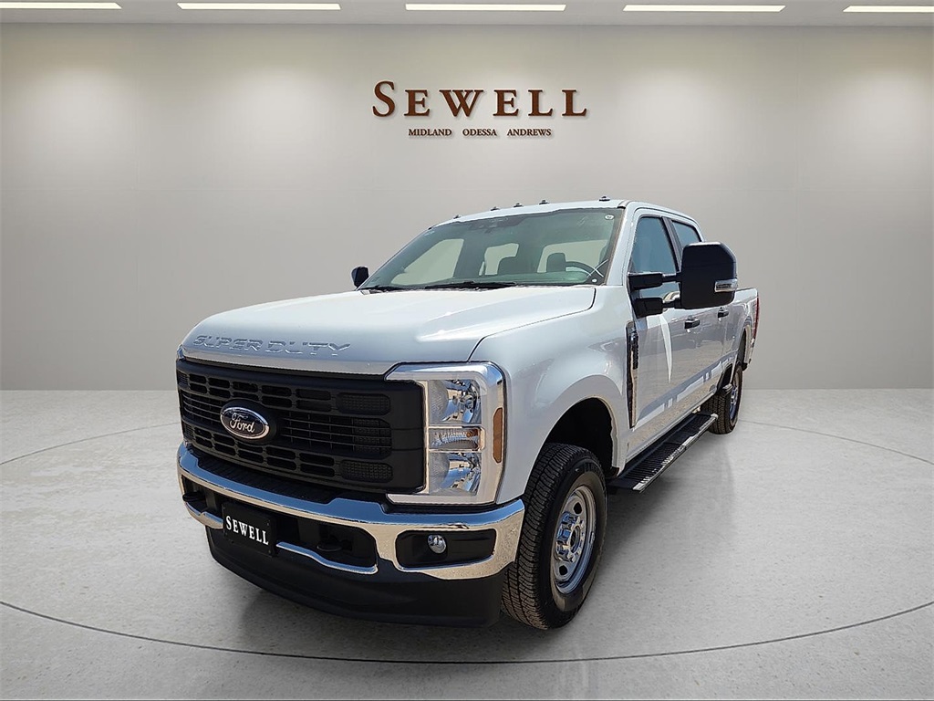 2025 Ford F-250 Super Duty XL's photo