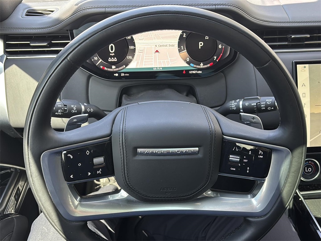2023 Land Rover Range Rover SE photo 25