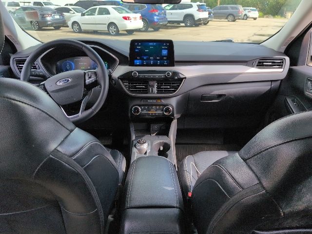 2022 Ford Escape SEL photo 8