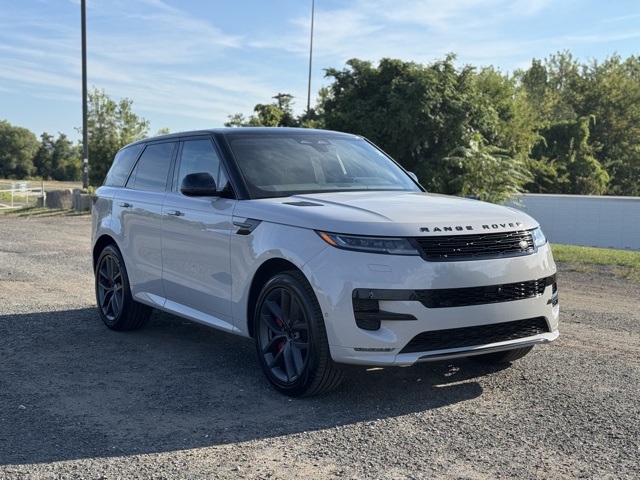 2024 Land Rover Range Rover Sport P400 Dynamic SE photo 6