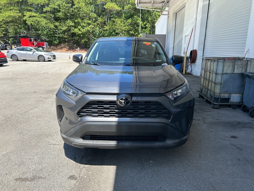 2022 Toyota RAV4 LE photo 2