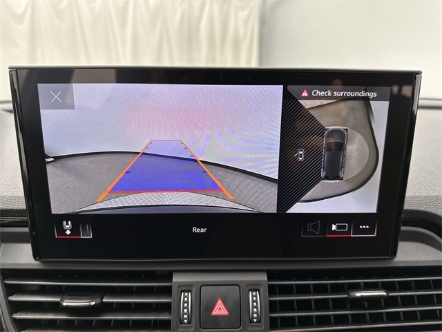2025 Audi Q5 45 S line Premium Plus photo 8