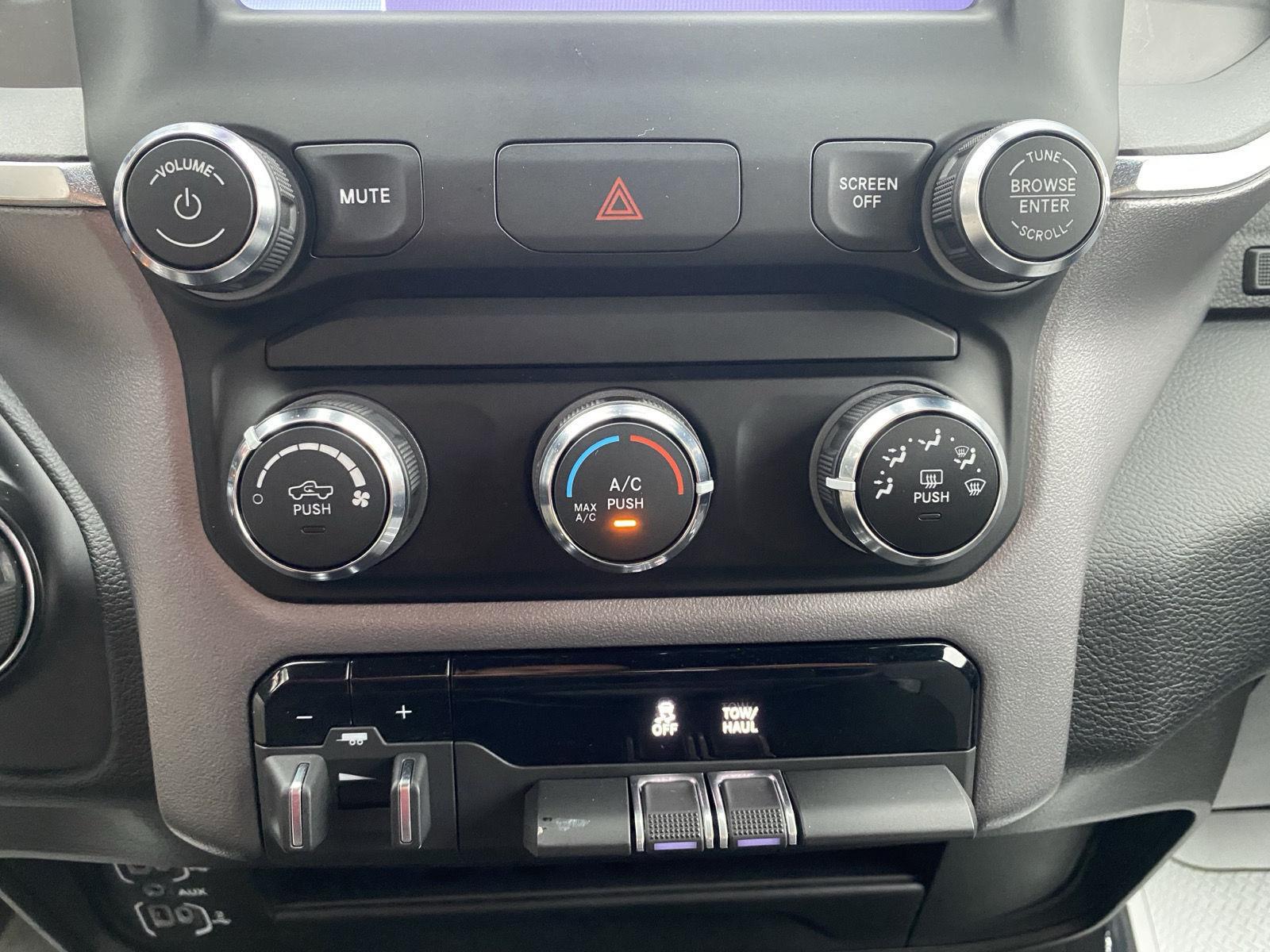 2024 Ram 2500 Big Horn photo 17