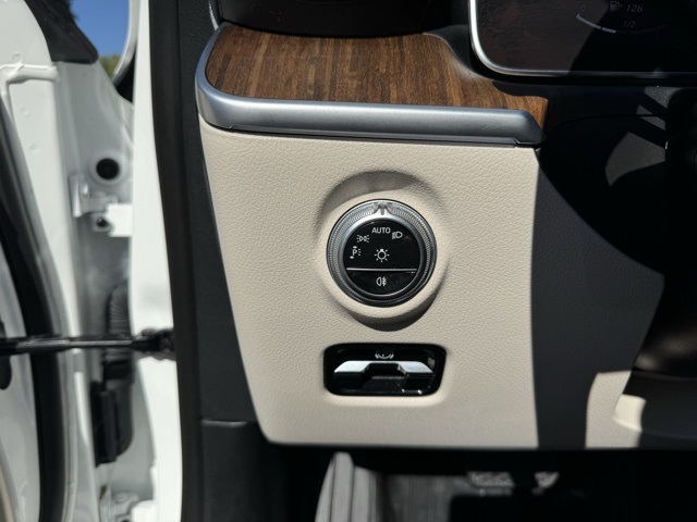 2022 Mercedes Benz C 300 4MATIC photo 23