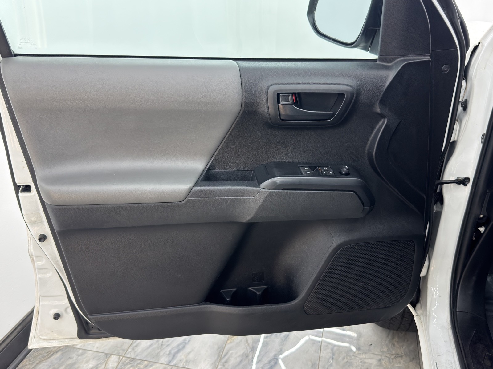 2021 Toyota Tacoma SR Access Cab photo 27