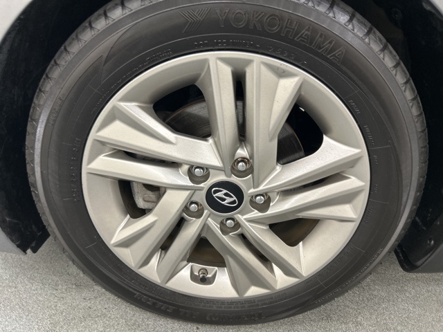 2020 Hyundai Elantra Value Edition photo 25