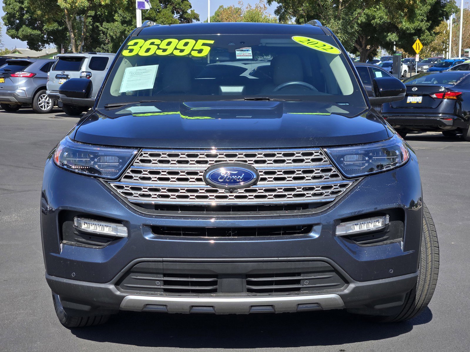 2022 Ford Explorer Limited photo 2