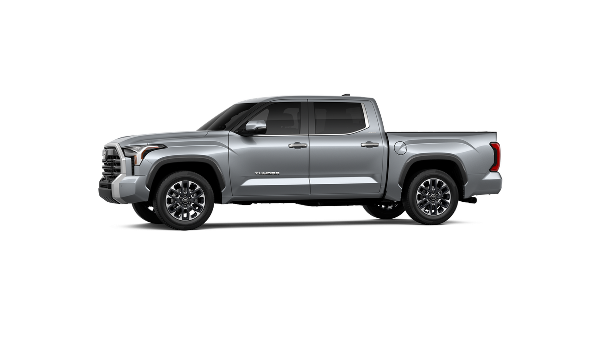 2025 Toyota Tundra Limited CrewMax photo 3