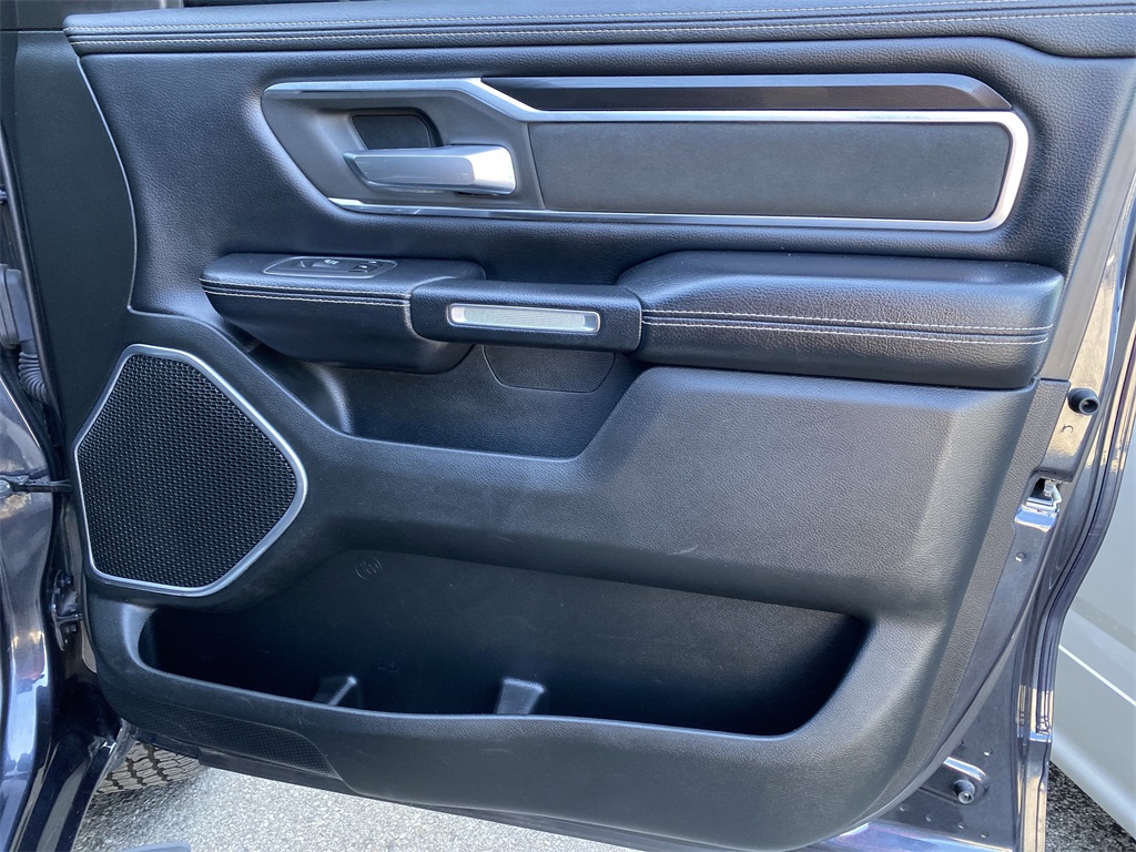 2020 Ram 1500 Laramie photo 32