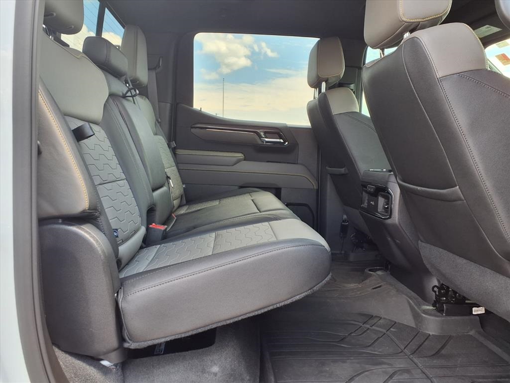 2023 Chevrolet Silverado 1500 ZR2 photo 9