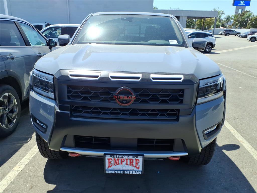 2025 Nissan Frontier Crew Cab PRO-4X photo 2