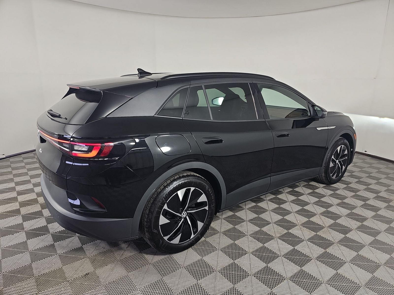 Used 2022 Volkswagen ID.4 PRO S with VIN WVGTMPE25NP075114 for sale in McKinney, TX