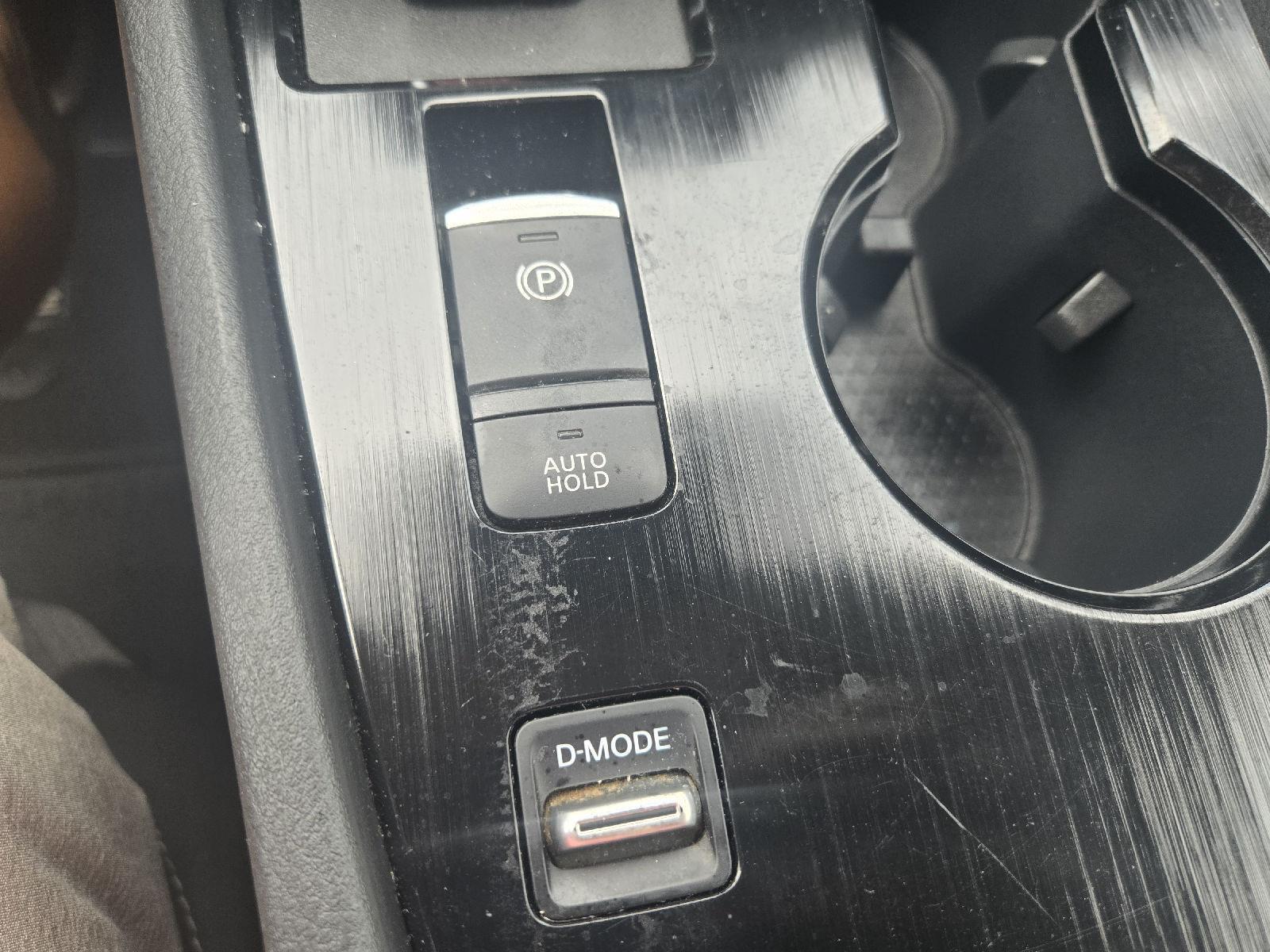2023 Nissan Rogue SV photo 19