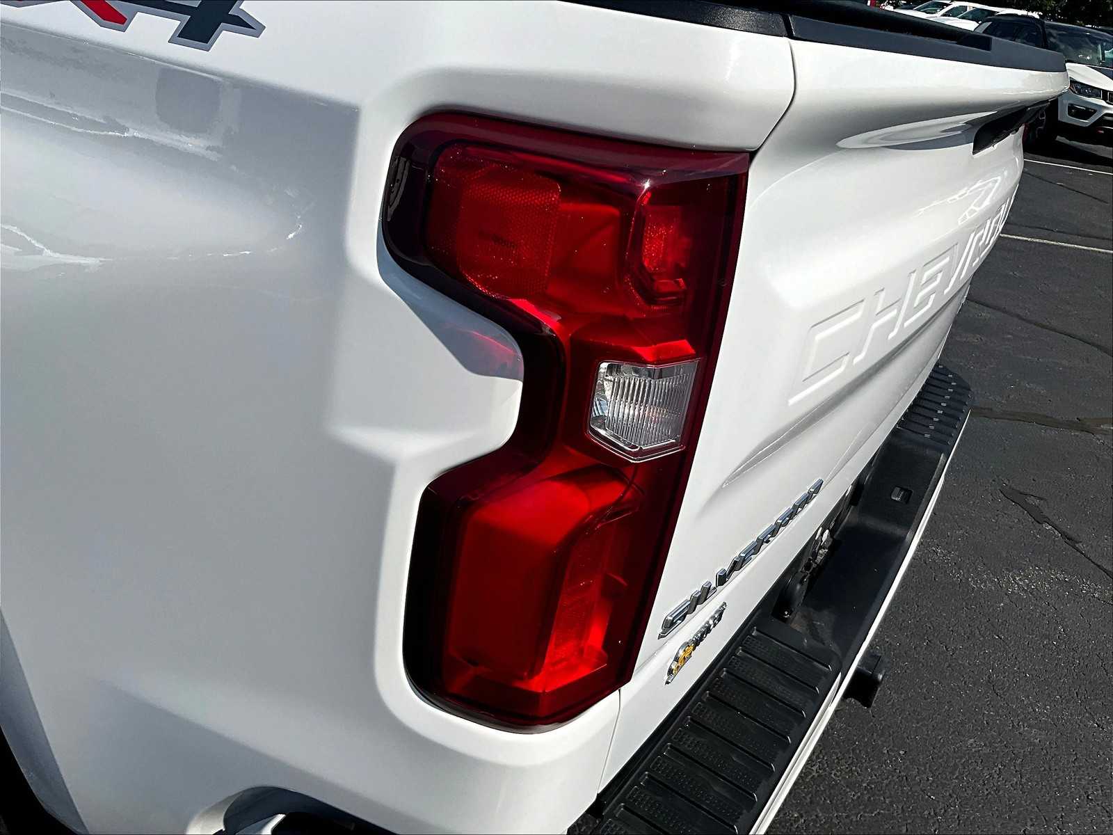 2022 Chevrolet Silverado 1500 RST photo 32
