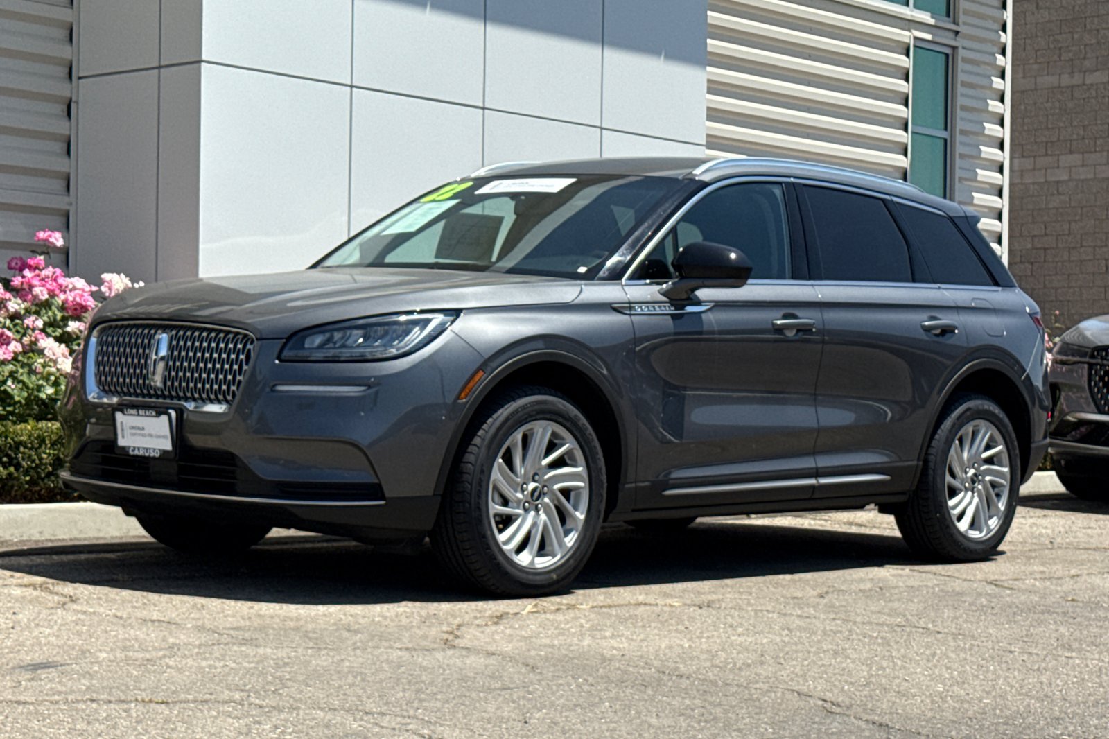 2022 Lincoln Corsair Standard photo 6