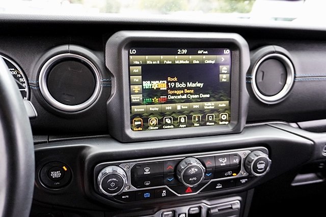 Used 2021 Black Jeep Unlimited Rubicon 4xe image 26