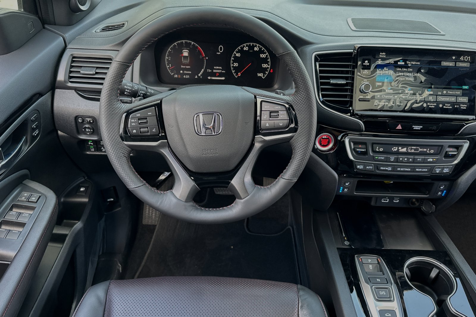 2025 Honda Ridgeline Black Edition photo 13
