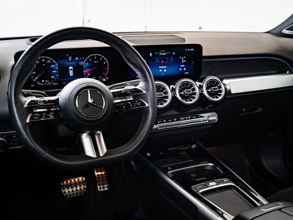 2024 Mercedes Benz GLB 250 4MATIC photo 4