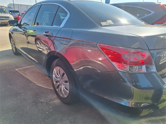 2010 Honda Accord LX photo 4