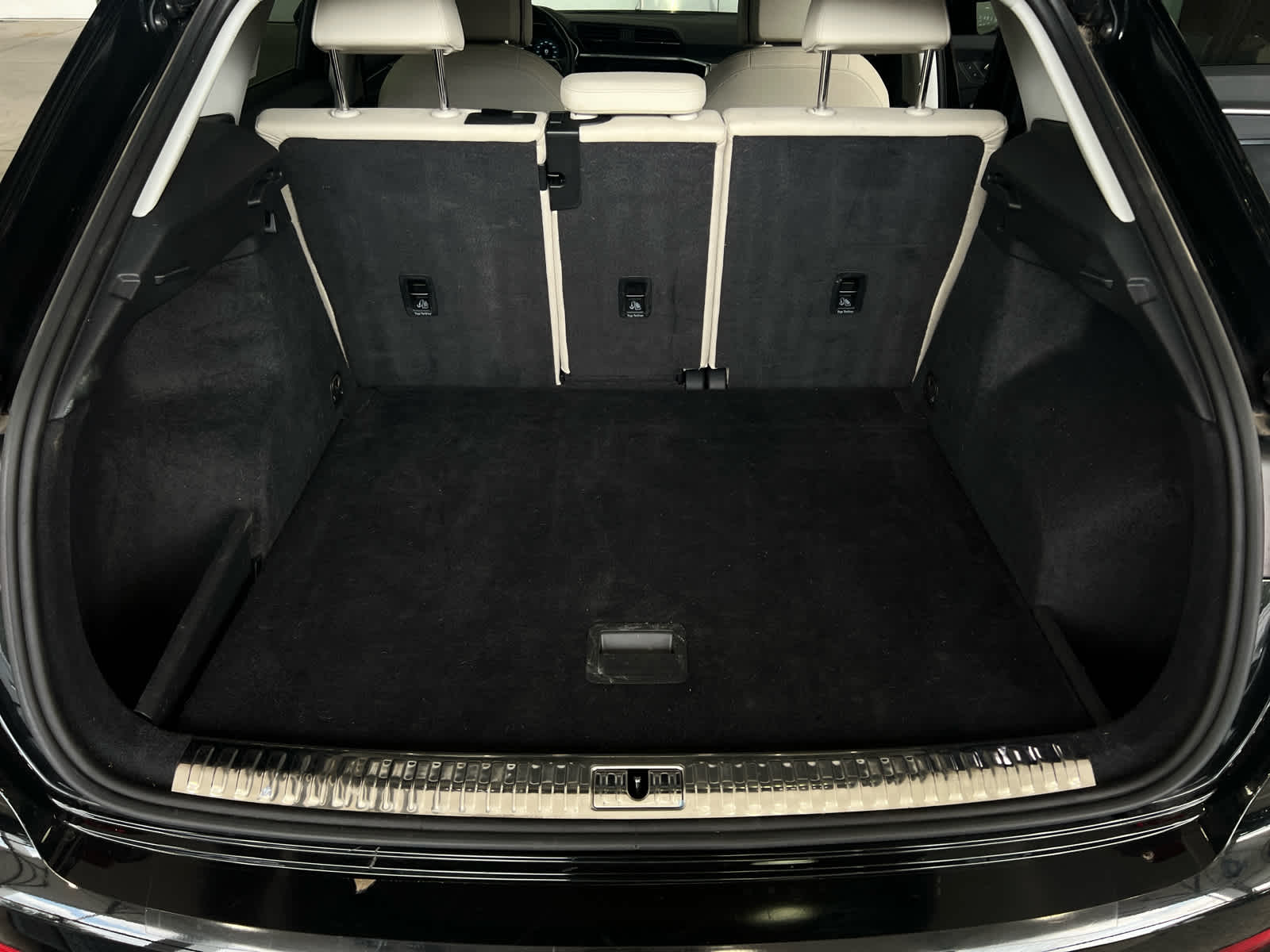2022 Audi Q3 S line Premium photo 23
