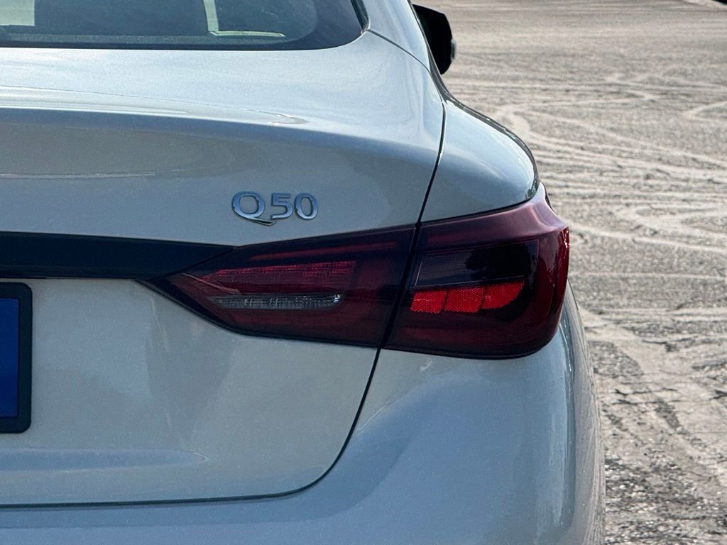 2024 Infiniti Q50 Sensory photo 5