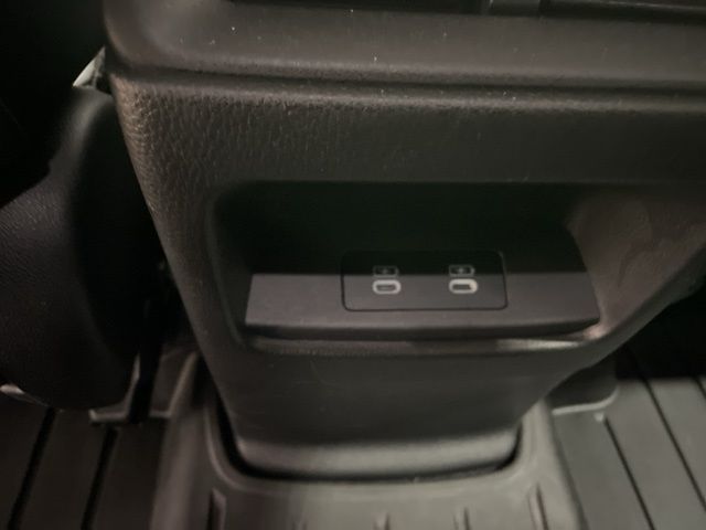 2023 Honda CR-V Hybrid Sport Touring photo 32