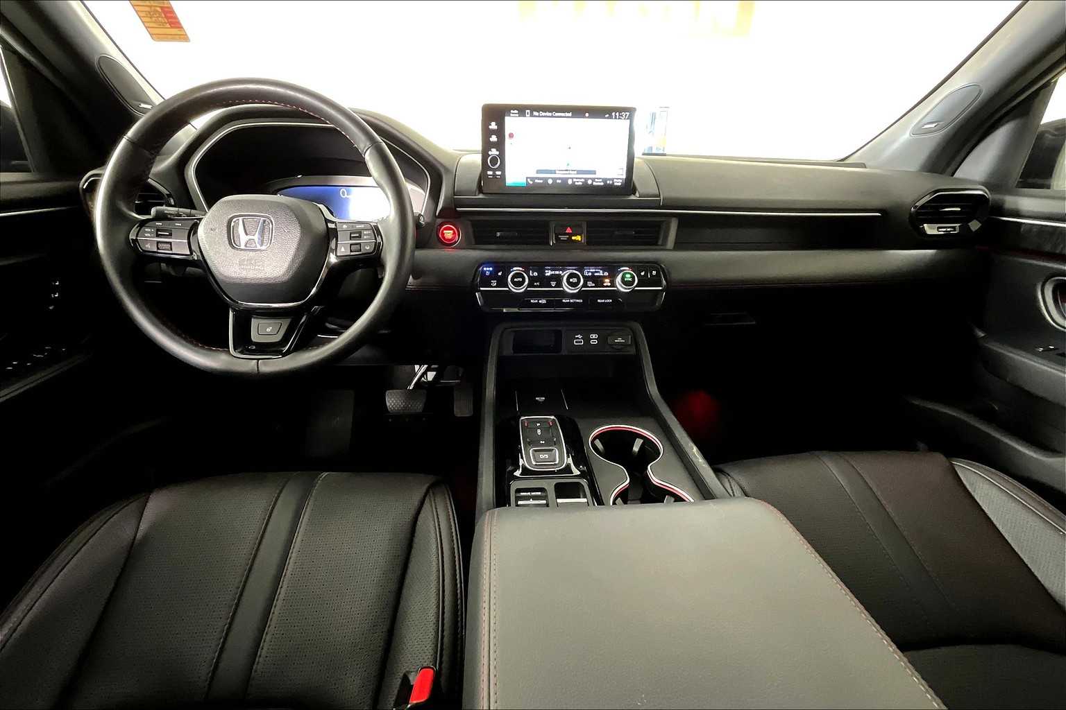 2025 Honda Pilot Black Edition photo 11