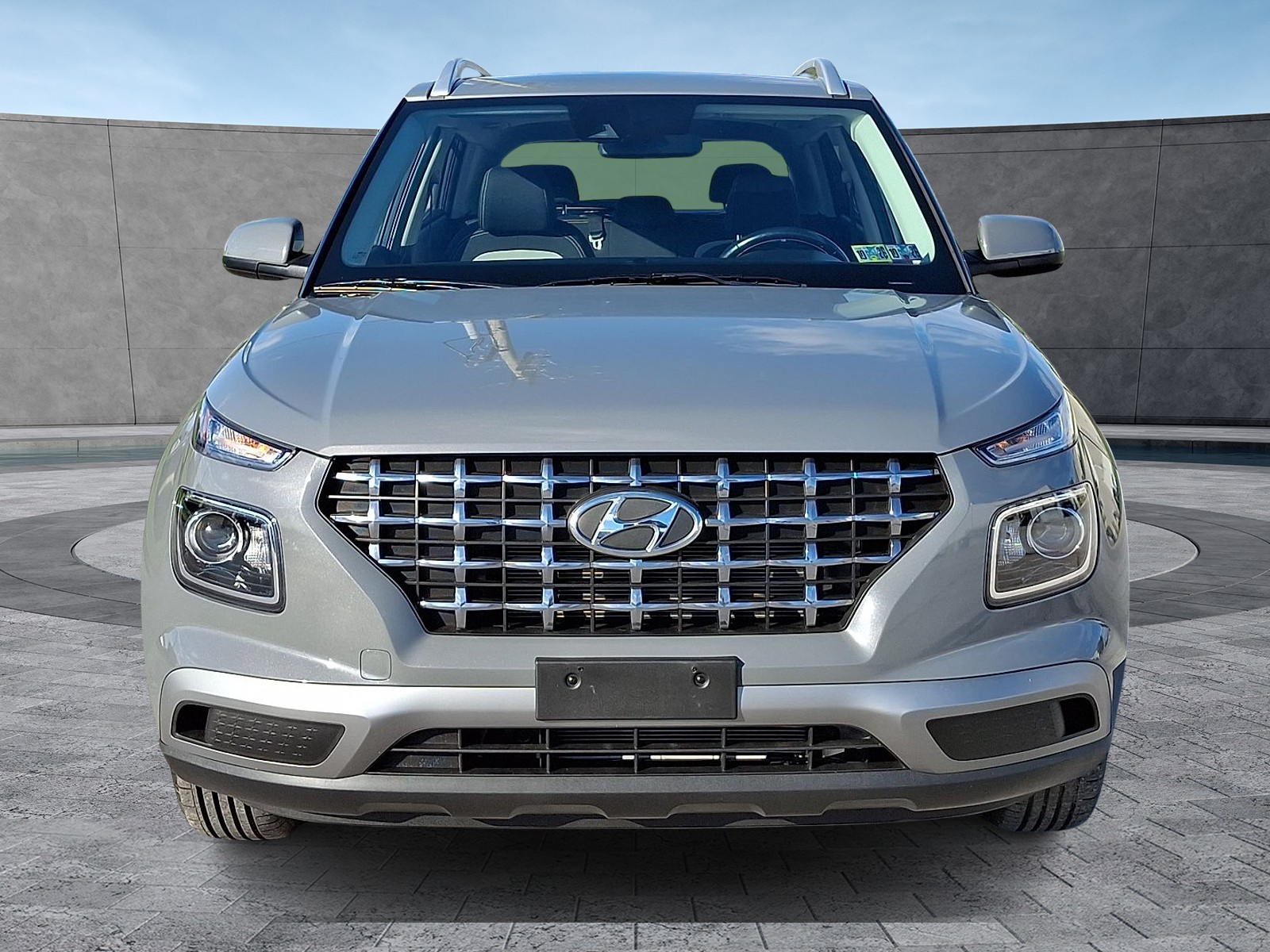 2022 Hyundai Venue SEL Limited photo 2