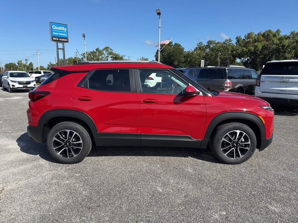 2026 Chevrolet Trailblazer LT photo 3