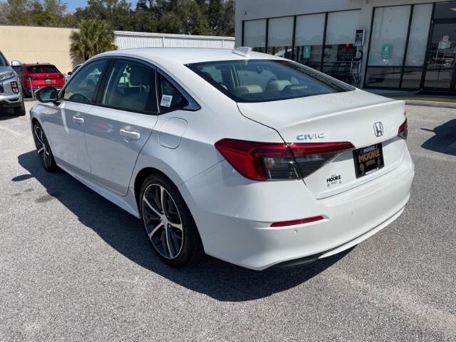 2023 Honda Civic Touring photo 4