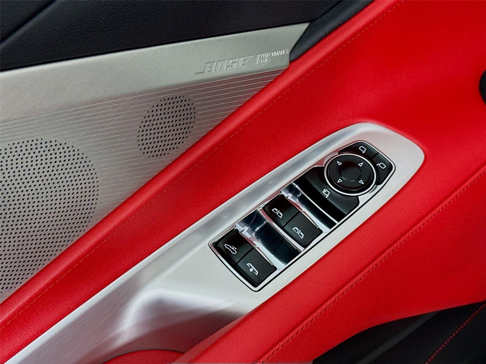 2022 Chevrolet Corvette Stingray 2LT photo 17