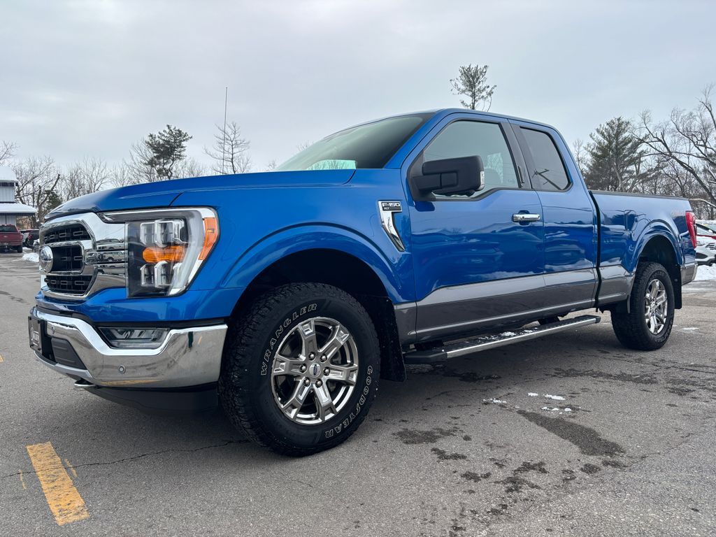 2021 Ford F-150 XLT's photo