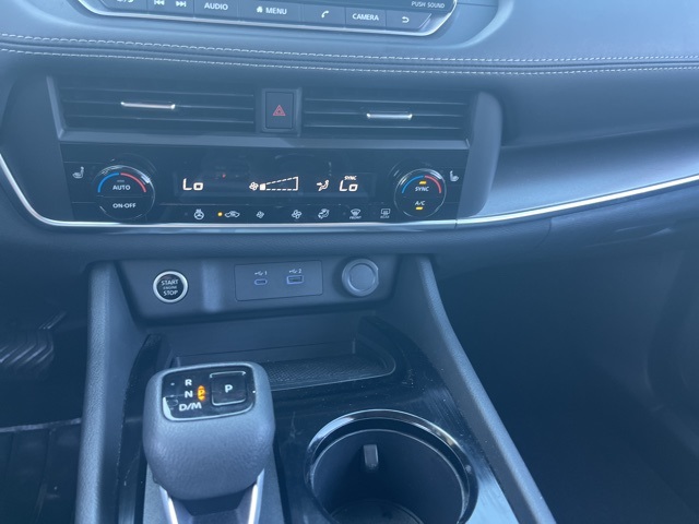 2023 Nissan Rogue SV photo 17