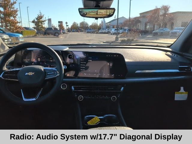 2026 Chevrolet Traverse photo 2