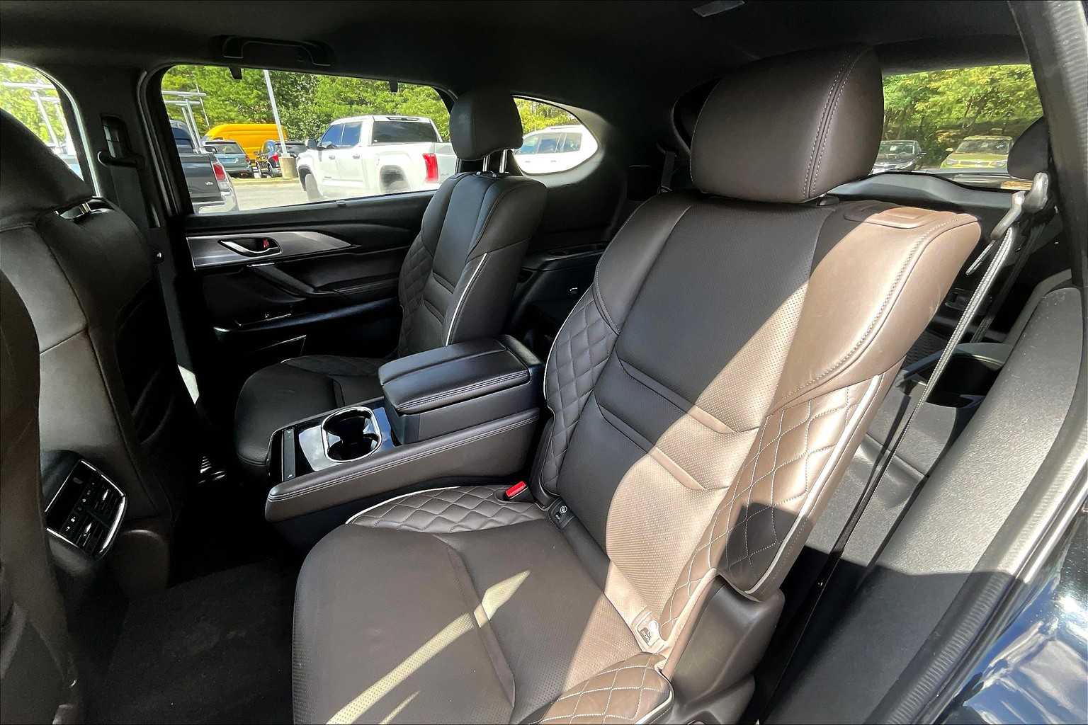 2023 Mazda CX-9 Signature photo 16