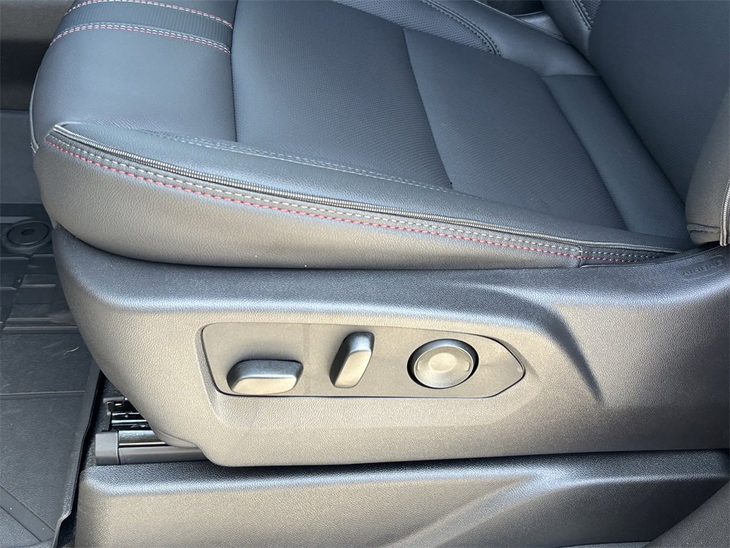 2025 Chevrolet Tahoe RST photo 12