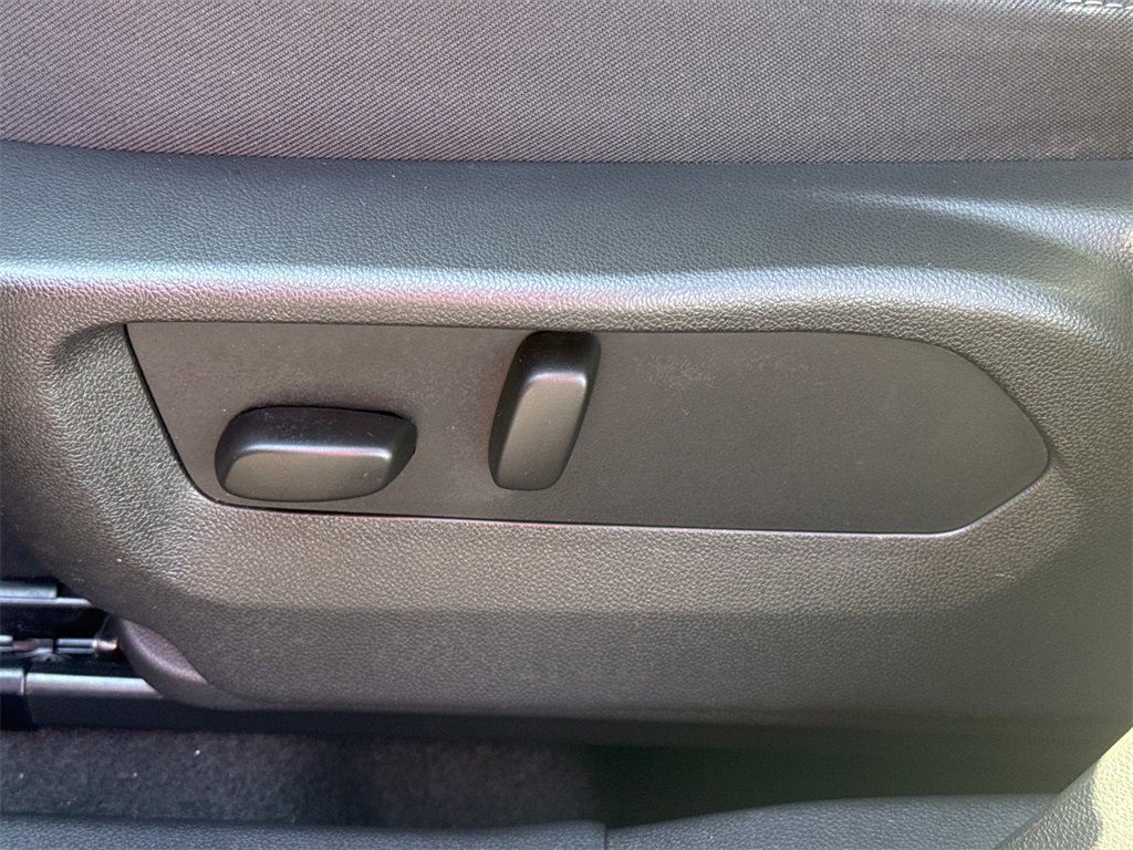 2023 Buick Envision Essence photo 15